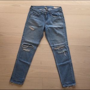 Rag & bone distressed boyfriend jeans size 26